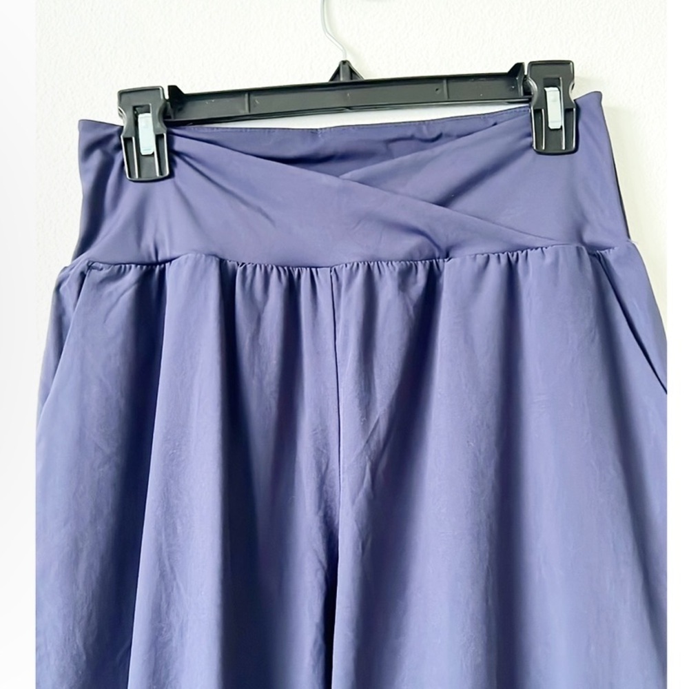 Balara Women's Navy Wide-Leg Pants - Picture 7 of 10
